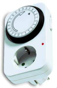 1St. Bachmann 852.101 STECKDOSENSCHALTUHR 24H 1St. Bachmann 852.101 STECKDOSENSCHALTUHR 24H...
