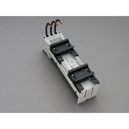 1St. Wöhner 32455 Sammelschienenadapter 63 A 2 verschiebbare Tragschienen 54 x 200 mit Leitungen AWG 8 (10 mm²)