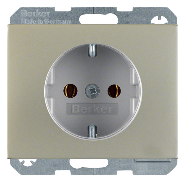 1St. Berker 47357004 Steckdose SCHUKO mit erhöhtem Berührungsschutz K.5 Edelstahl Rostfrei
