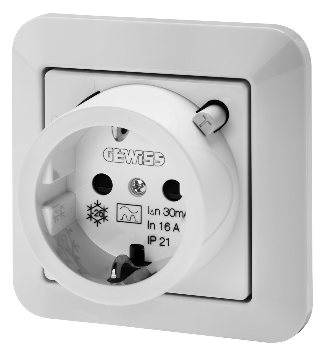 1St. Gewiss GW95522 RCD FI-Steckdose 16A/0,03A IP21