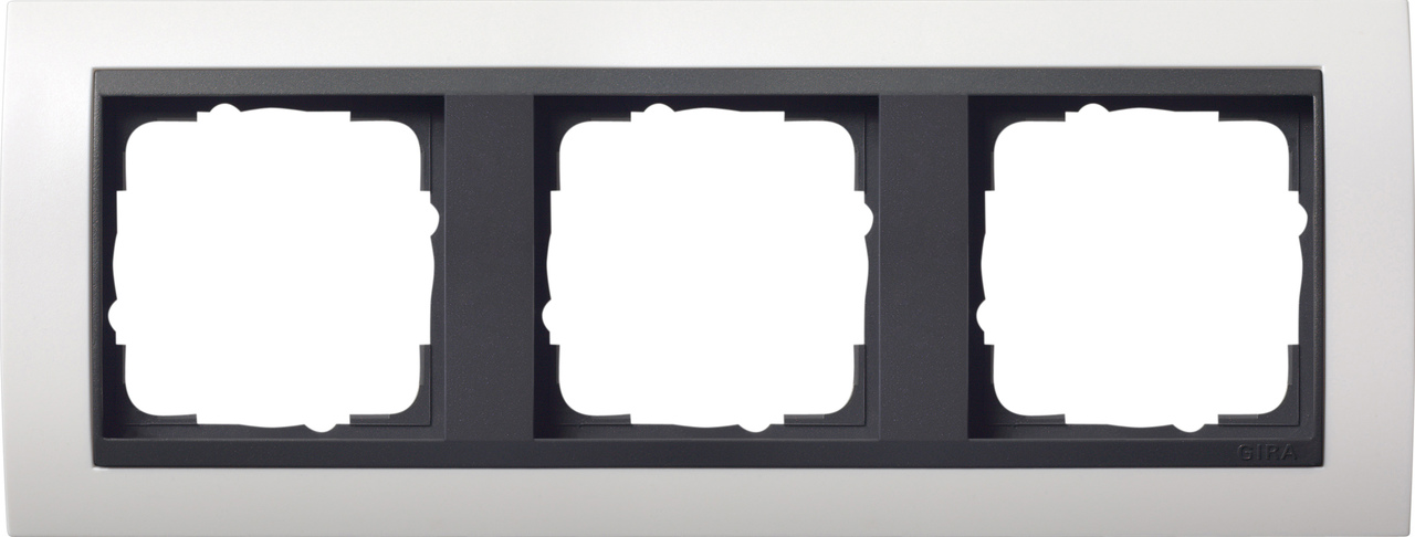 1St. Gira 0213808 Rahmen 3fach Zwischenr. AN Event Reinweiß
