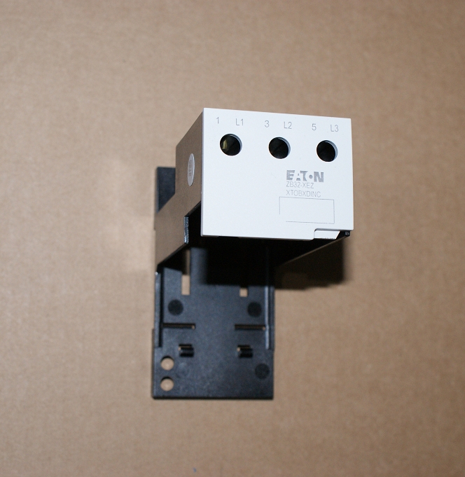 1St. Eaton ZB32-XEZ 278473 Einzelaufstellungssockel, für Motorschutzrelais ZB32...
