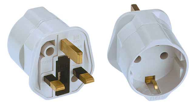 1St. Bachmann 921.010 Reisestecker England / SCHUKO, weiss