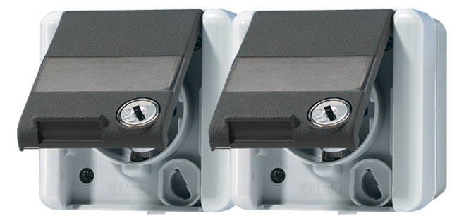 1St. Jung 8220NAWSL Steckdose mit Sicherheitsschlössern