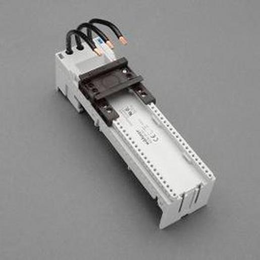 1St. Wöhner 32441 Sammelschienenadapter 32 A 1 verschiebbare Tragschiene 54 x 200, mit Leitungen AWG 10 (6 mm²)