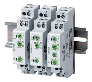 1St. Eberle 053052649001 Installationszeitrelais UC 24-240 V, 1We, 5 A, Zeitbereich: 0,05 sec....100 Std IZA/R